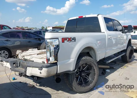 2017 Ford F250 Lariat из США, поврежденный, VIN 1FT7W2BT9HEC38752
